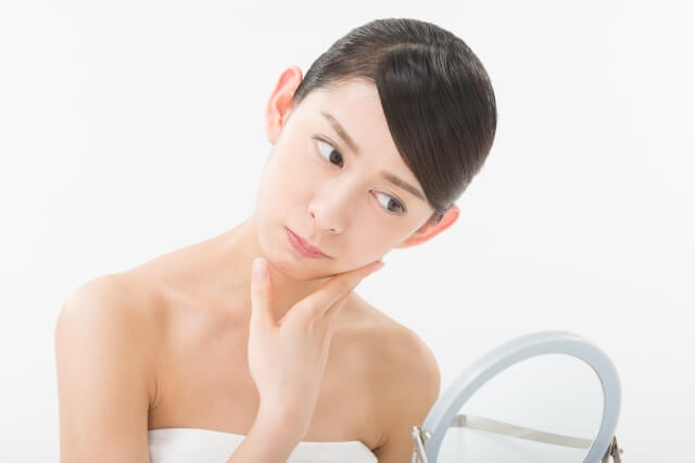 お肌の悩み「ニキビ」が出来た時はお茶が効果的!お茶の選び方を紹介