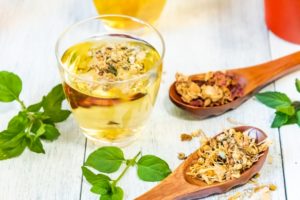 花粉症の対策になる飲み物のカモミールティー