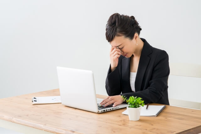 ドライアイにはドライアイ用の目薬を!おすすめの目薬も紹介します